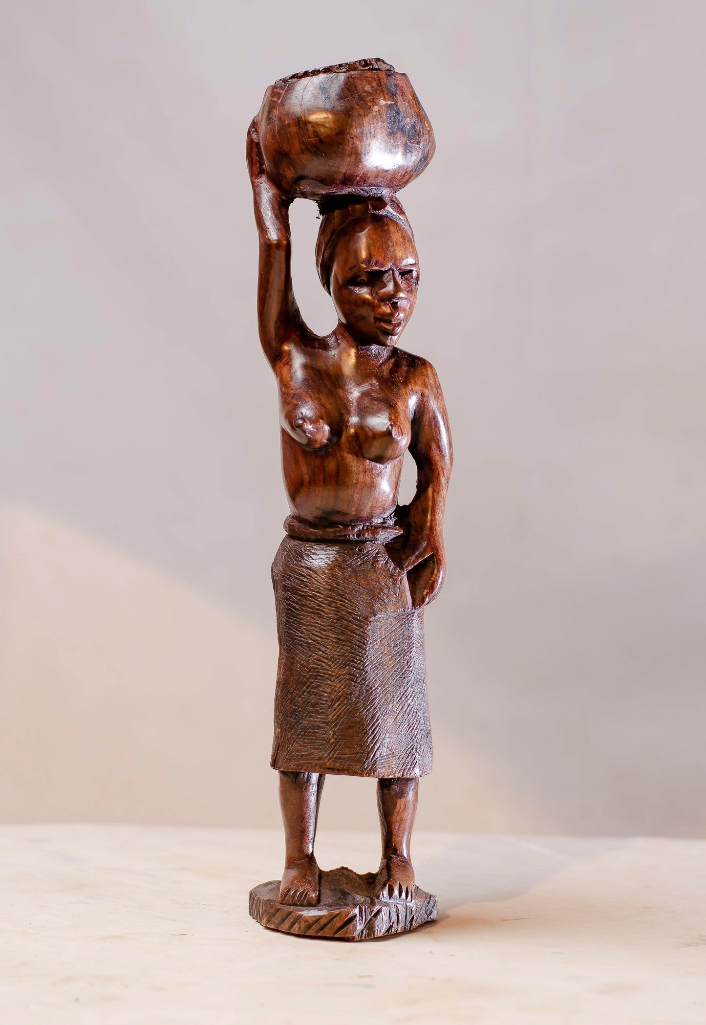 AFRICAN MAIDEN WOMAN CARRYING WATER ON HER HEAD - MADE OF IRON WOOD - PRODUCT PARADISE STORE