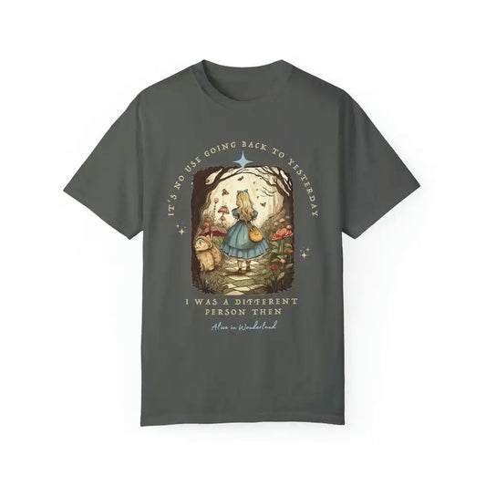 Vintage Alice in Wonderland  T Shirt – Literary Aesthetic Unisex Tee